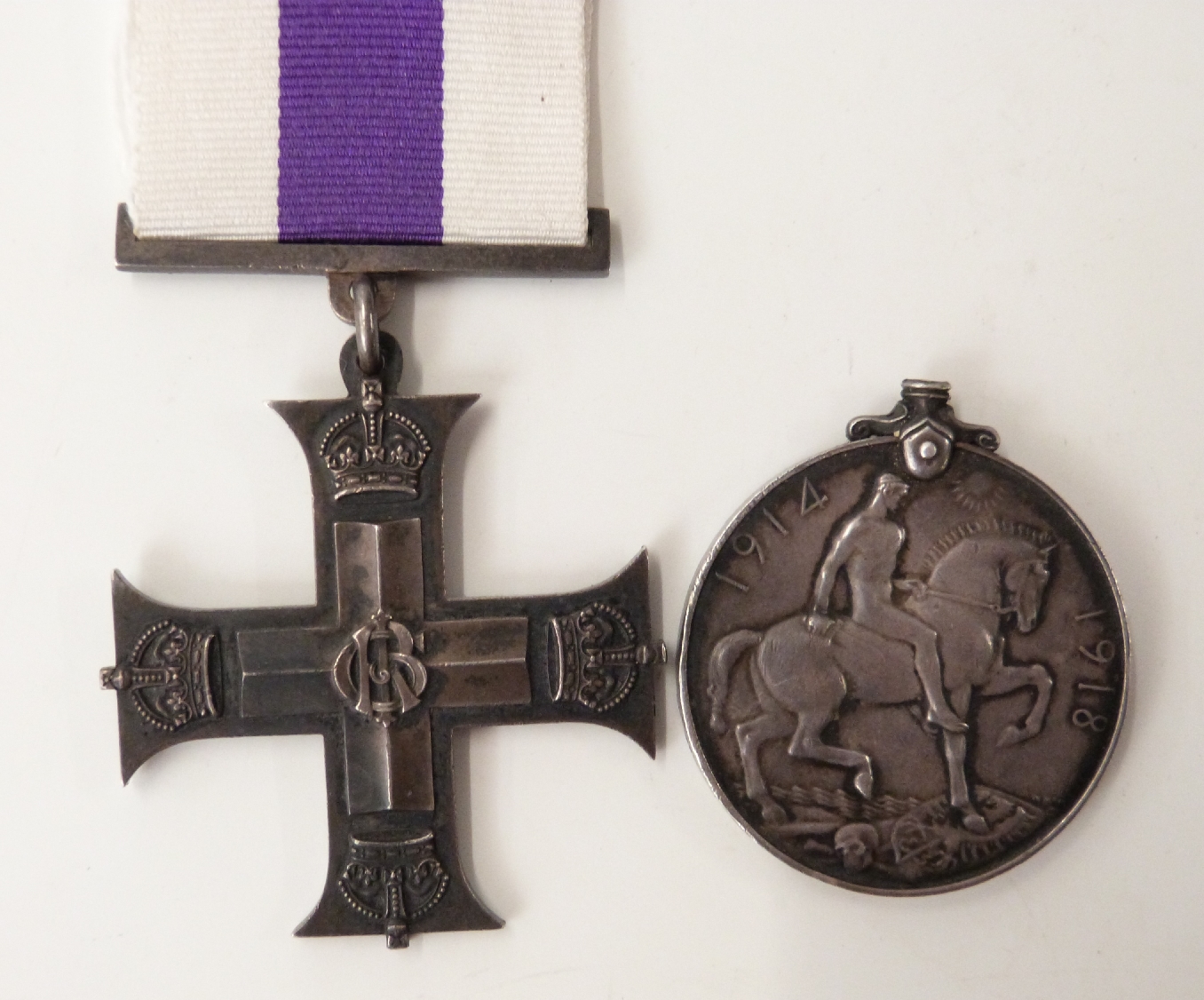 British Army WWI Military Cross awarded to Lieut.