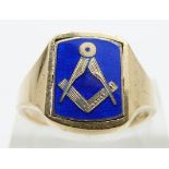 A 9ct gold signet ring set with a blue enamel Masonic swivel section, 7.5g, size T