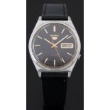 Seiko 5 gentleman’s automatic wristwatch ref. 7009-3140 with day and date aperture, luminous and
