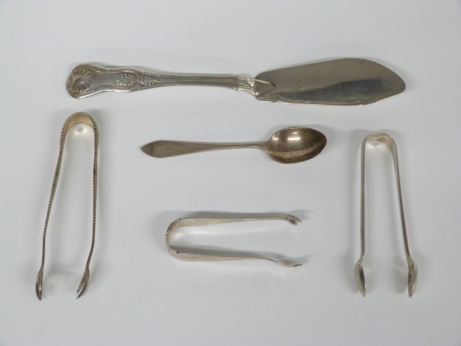 William IV hallmarked silver King's pattern butter knife, London 1835 maker Mary Chawner, length