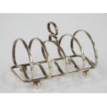 George V hallmarked silver five bar toast rack, London 1912 maker Harrison Brothers & Howson, length