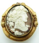 Victorian brooch set with a shell cameo with foliate border and rope edges, signed verso