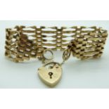 A 9ct gold gate bracelet, 13.3g