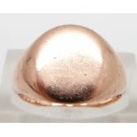 A 9ct rose gold signet ring, 5.1g, size L
