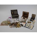 An amateur collection of UK and overseas coinage includes Metropolitan Police commemorative crown,