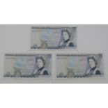 Three consecutive 'Somerset' UK five pound notes, crisp, clean and near uncirculated