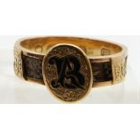Victorian 15ct gold mourning ring set with plaited hair and enamel, engraved "For Affectionate