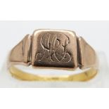 A 9 & 22ct gold signet ring, 2.8g, size P