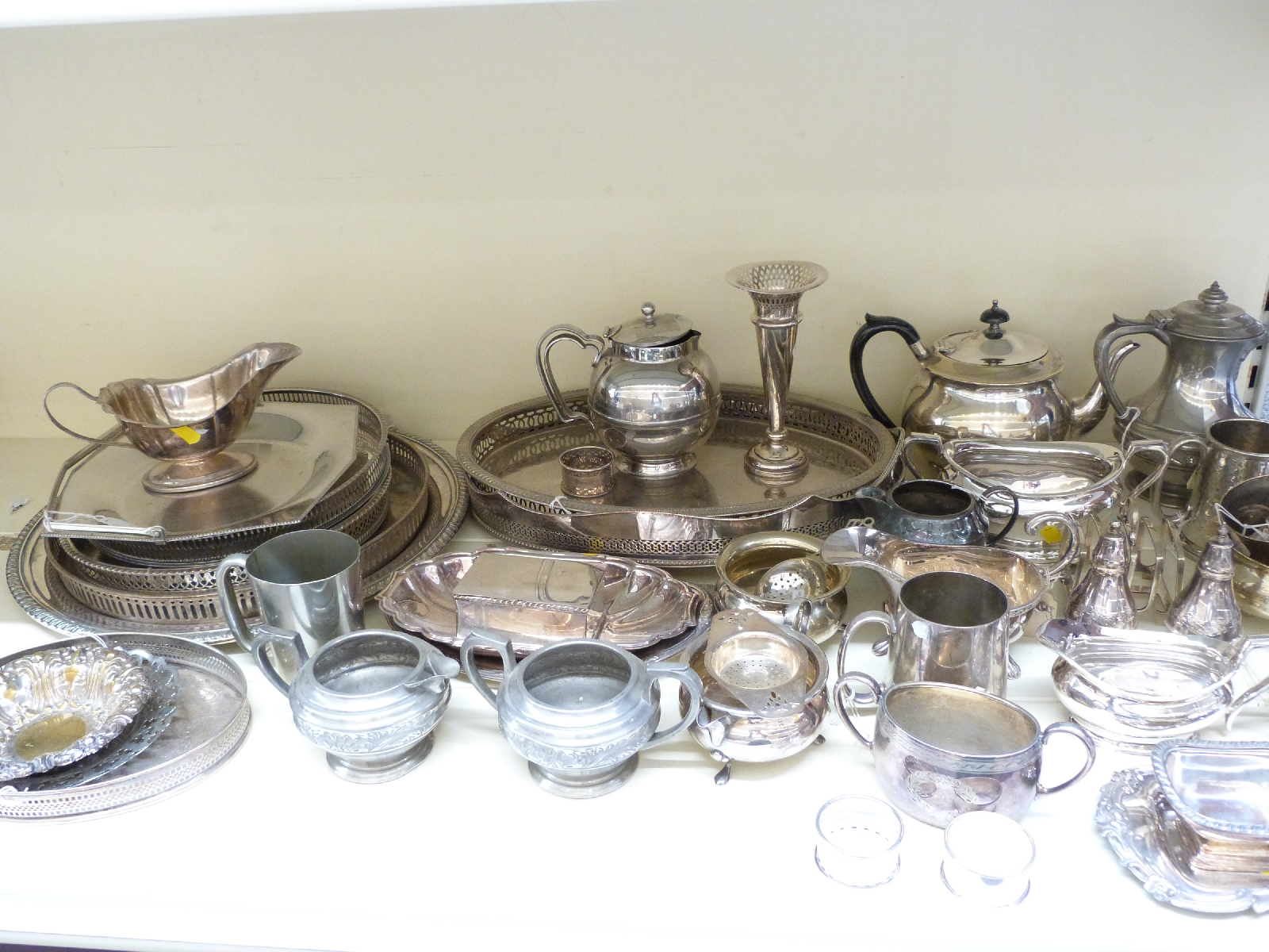 A quantity of silver plated teaware to include Walker & Hall, Mappin Bros, Viners etc
