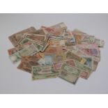 An amateur collection of world banknotes, early 20thC on, includes a consecutive Russian pair over
