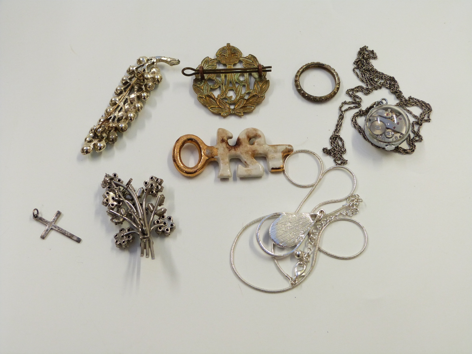 A collection of costume jewellery including silver earrings, watches, silver bangle etc - Image 5 of 7