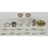 A set of six Goldsmiths and Silversmiths Co Ltd hallmarked silver teaspoons, silver-mounted cut