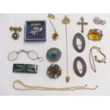 A collection of costume jewellery including brooches, Art Nouveau hat pin, Art Deco buckle,