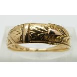 Victorian 18ct gold ring with textured fern decoration, Birmingham 1887, 2.6g, size N