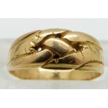 Victorian yellow metal knot ring, 2.9g, size H