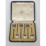 A cased set of six Mappin & Webb hallmarked silver teaspoons, Sheffield 1940, weight 58g