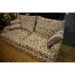 A Duresta two seater damask upholstered settee, 178cm wide.