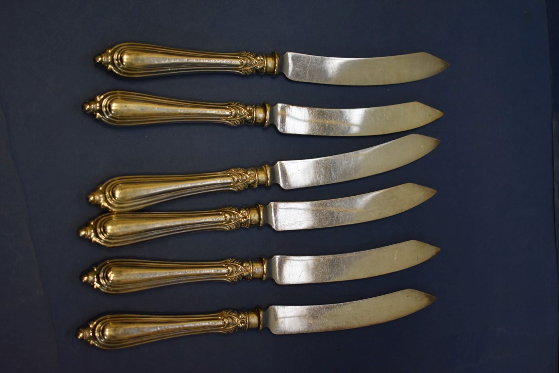 A quantity of silver, silver plated cutlery and other items, 400g weighable. - Image 7 of 8