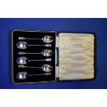 A cased set of six coffee spoons, by Arthur Price & Co, Birmingham 1937, 42.5g.