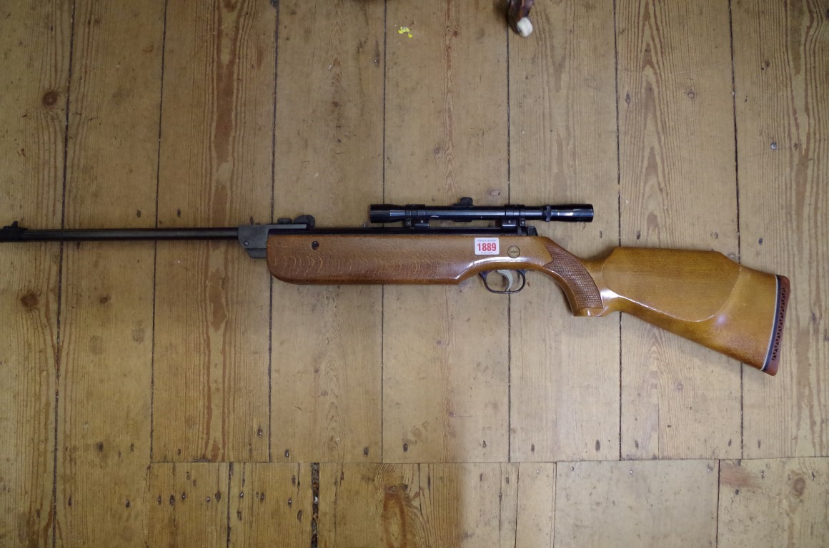 A Diana Series 70 model 71 .22 air rifle, with telescopic 4x20 sight.