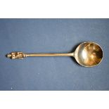 A George lll silver St Matthew Apostle top spoon, London 1763, 17.5cm, 39g.