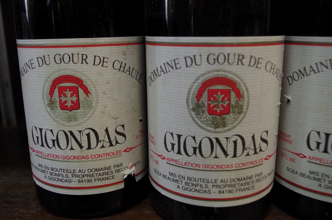 Seven 75cl bottles of 1985 Domaine du Gour de Chaule Gigondas. (7) - Image 2 of 3