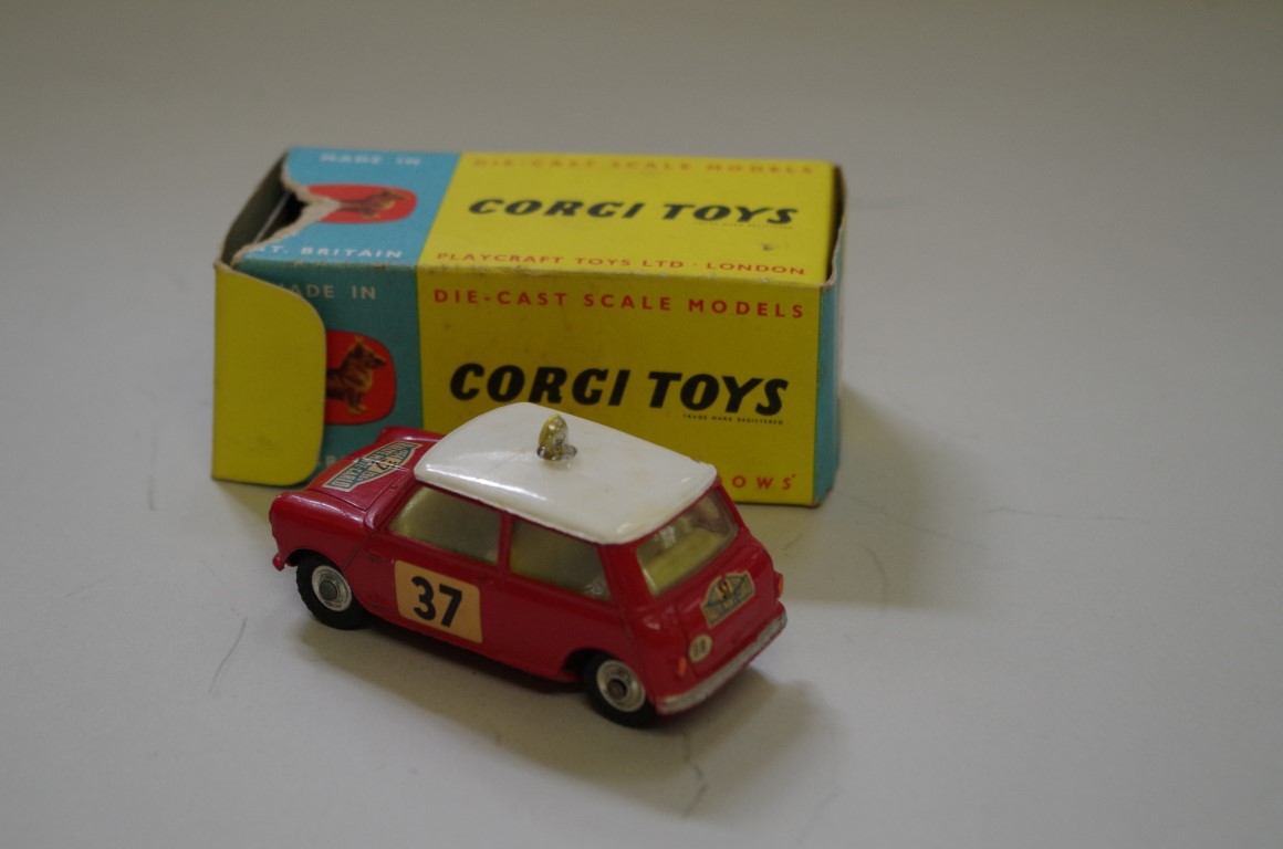 A Corgi Toys Monte Carlo B.M.C. Mini Cooper S, No.317, boxed. - Image 2 of 2