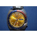 A vintage Seiko 'Pepsi' chronograph automatic stainless steel gentleman's wristwatch.