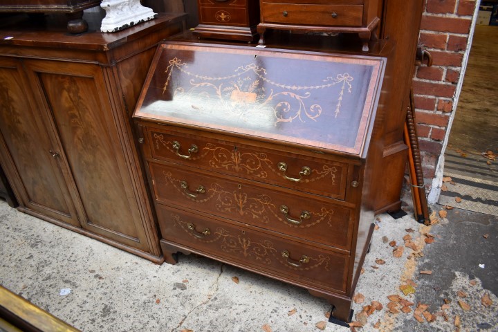 A late Victorian mahogany and marquetry bureau, 84cm wide. - Image 8 of 8