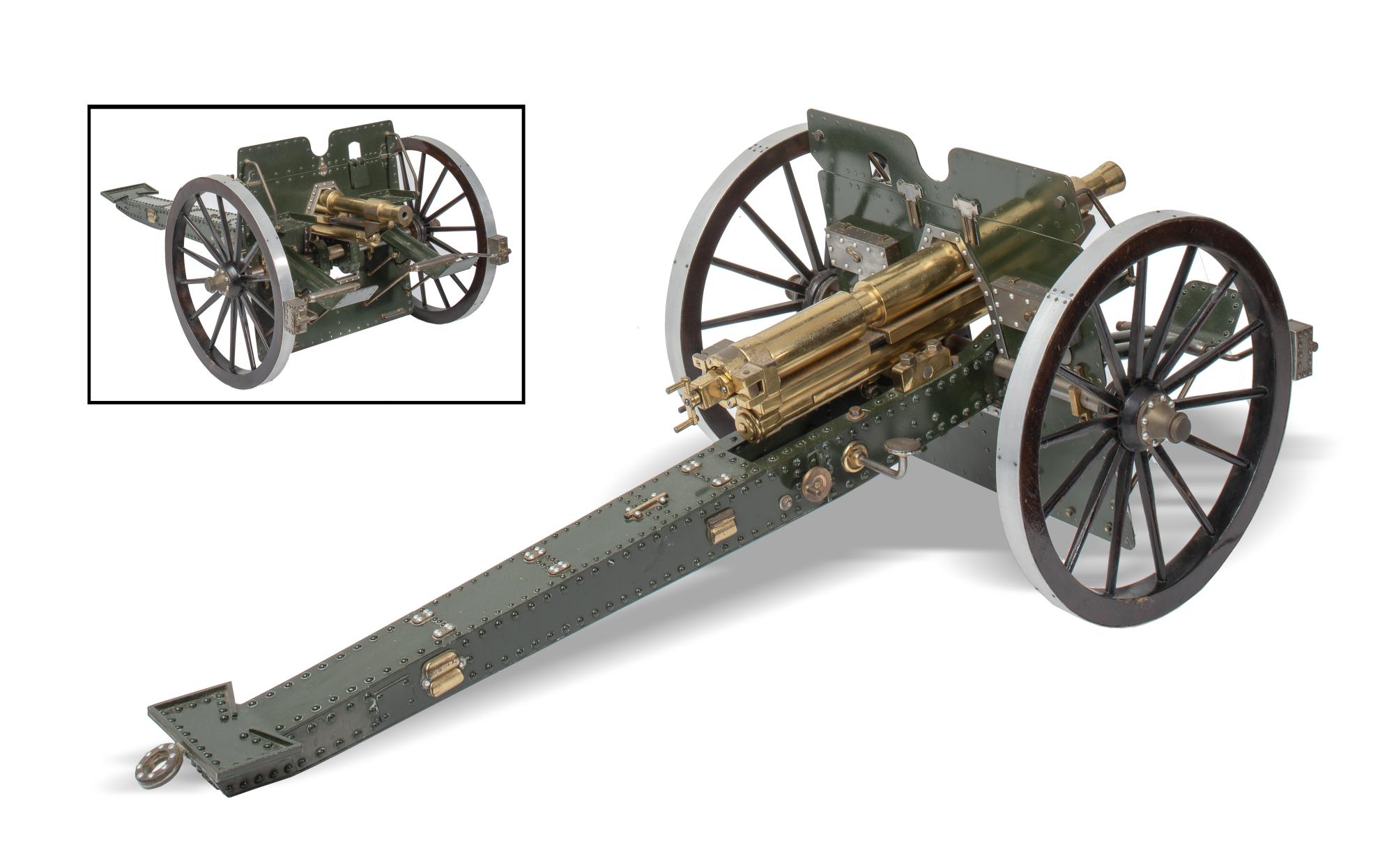 Model traction engine/CollectiblesA scratch built WW1 field gun with working breech , 92cm long with