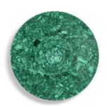 Minerals: A malachite veneer circular table top, 60cm diameter