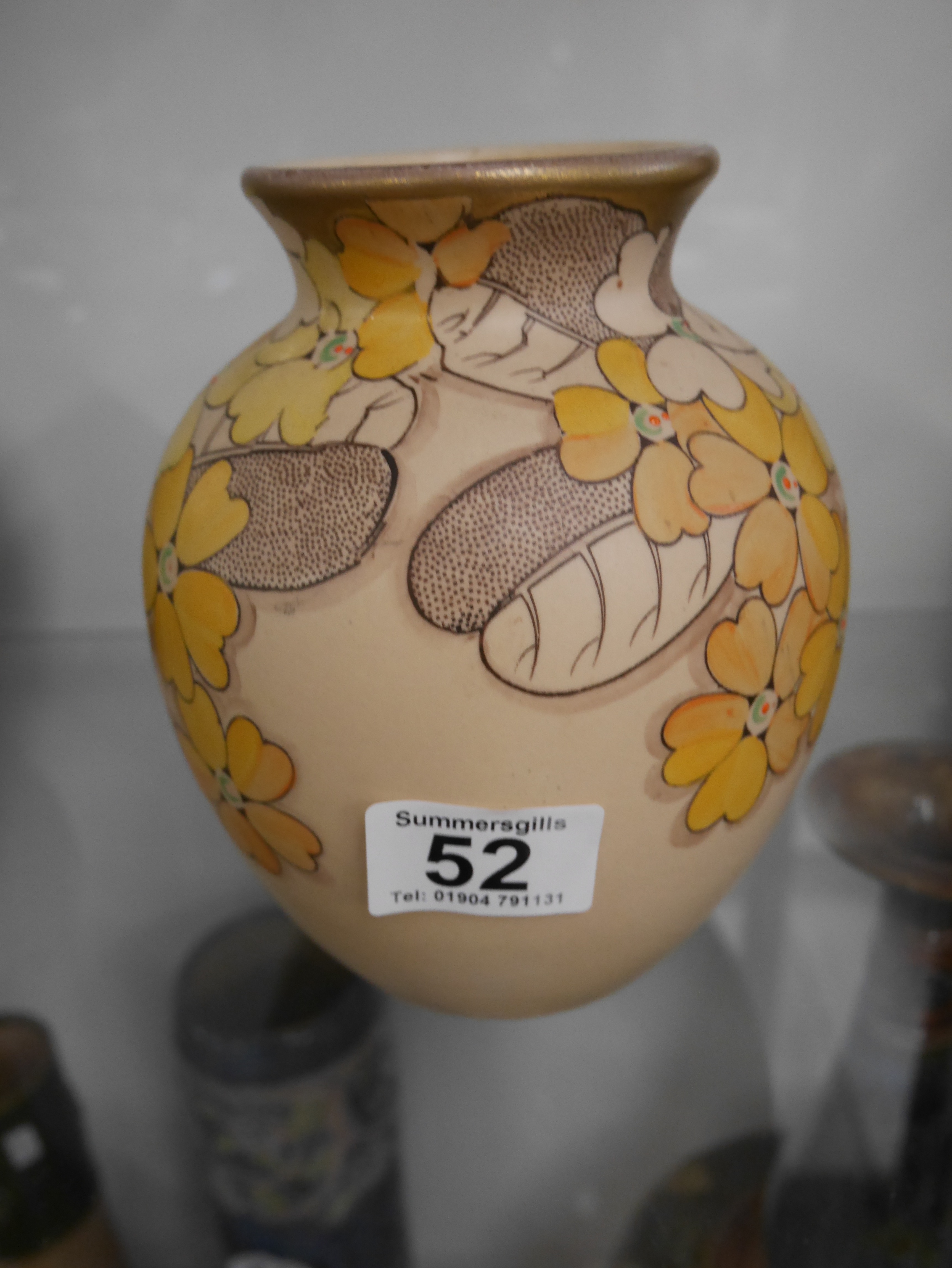 Grays 7" pottery vase