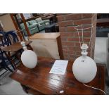 2 table lamps