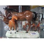 Beswick horse and foal (chip)