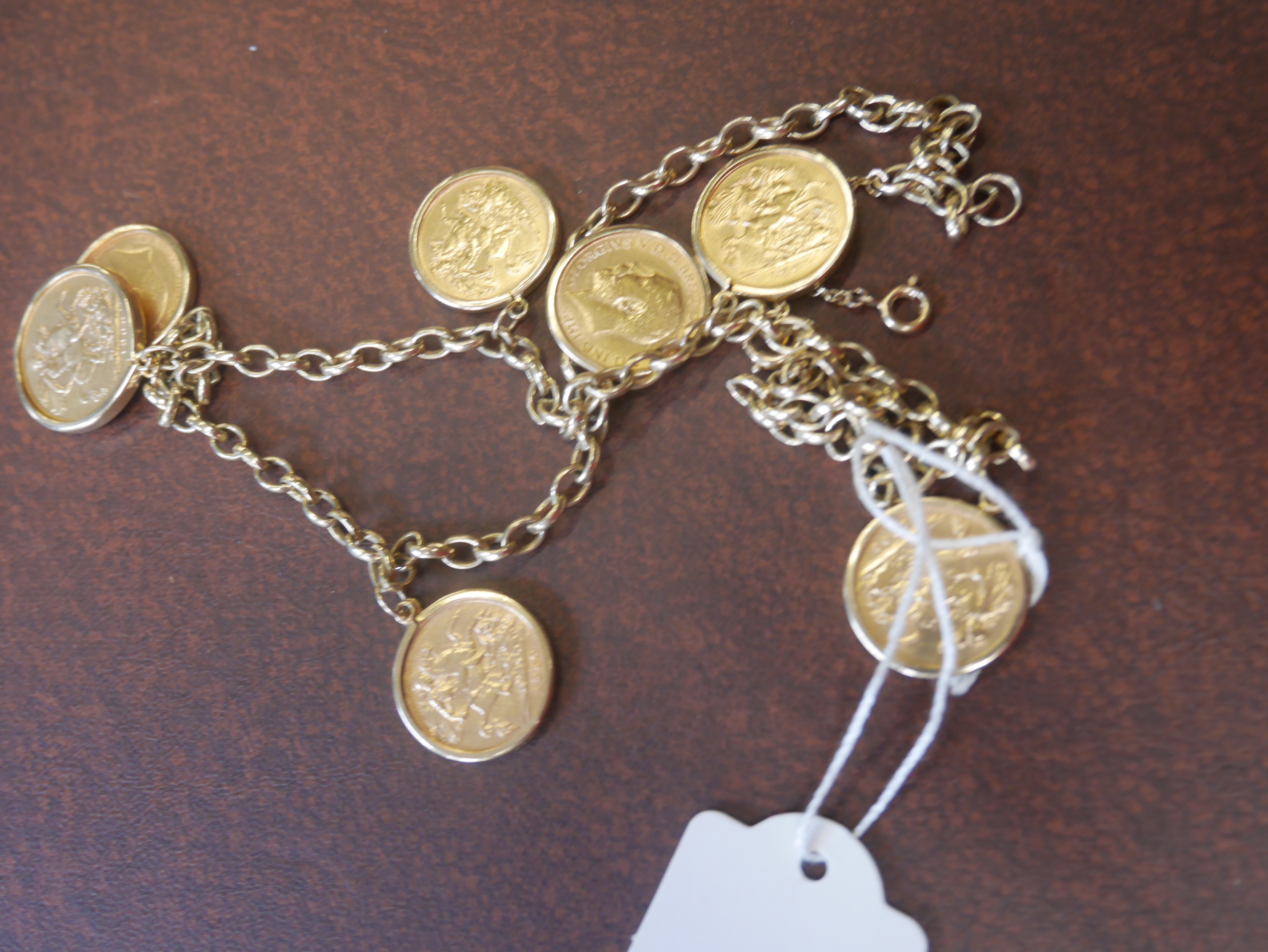 6 1/2 sovereigns and 1 x sovereign necklace 1911 10 7 6 5 and 1904 60g