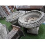 2 garden planters