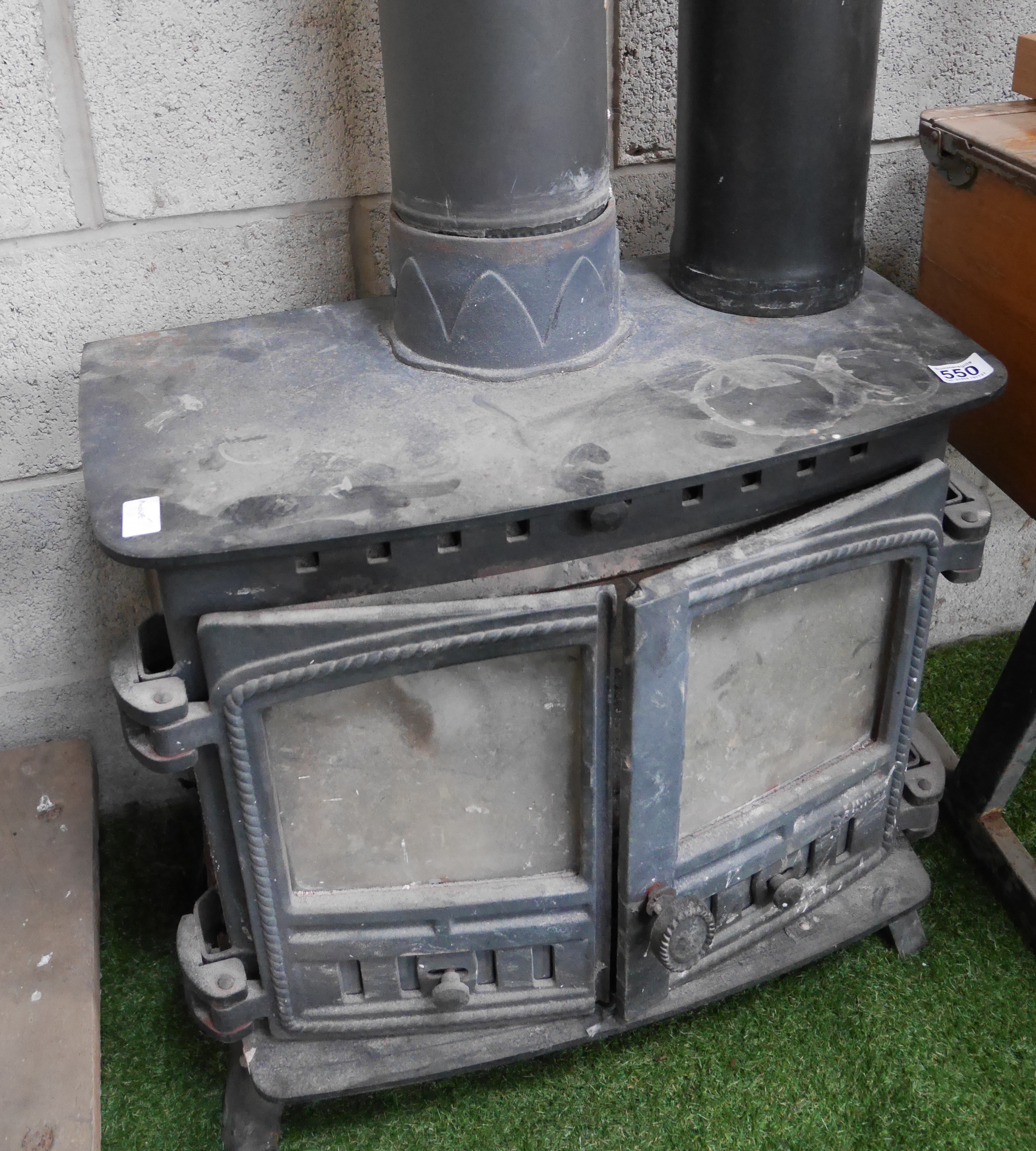Cast iron log burner
