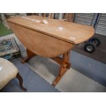 Oak drop leaf table