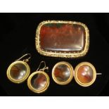 A SMALL COLLECTION OF 19TH CENTURY AGATE JEWELLERY, to include a rectangular panel brooch with a