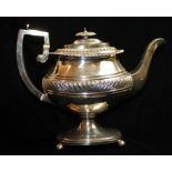 AN EARLY 19TH CENTURY WILLIAM IV SILVER PRESENTATION TEA KETTLE Cast with flutes to finial and