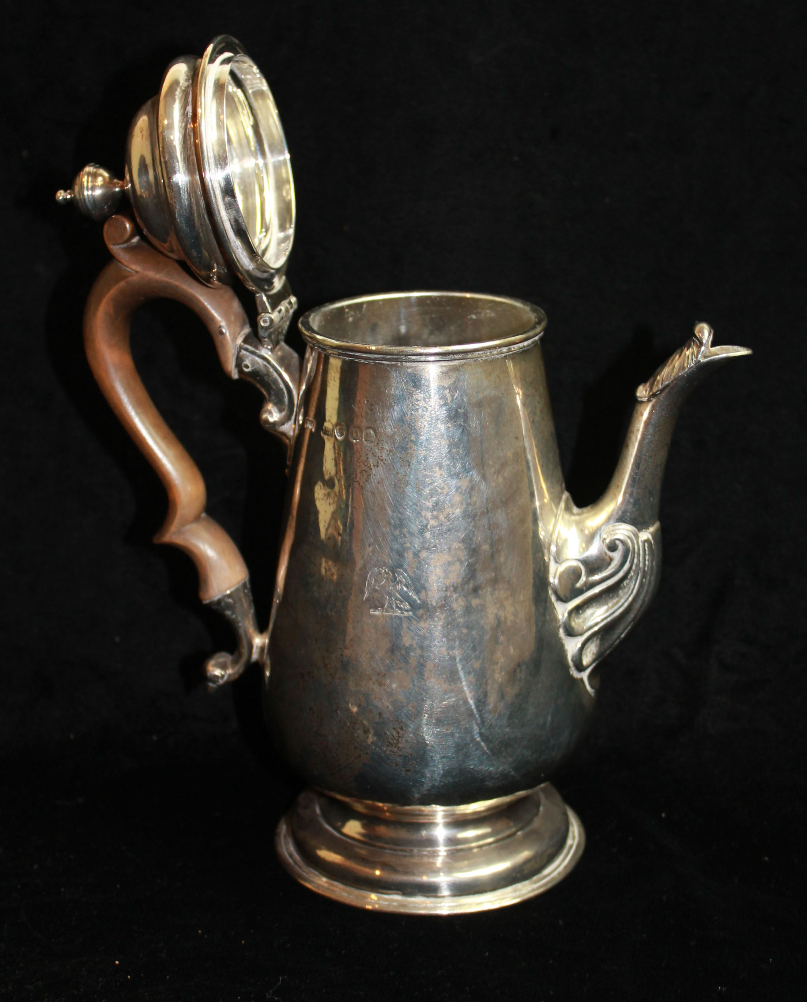 A GEORGIAN SILVER COFFEE POT Of plain tapering design with a brown fruitwood handle and fluted - Image 2 of 4