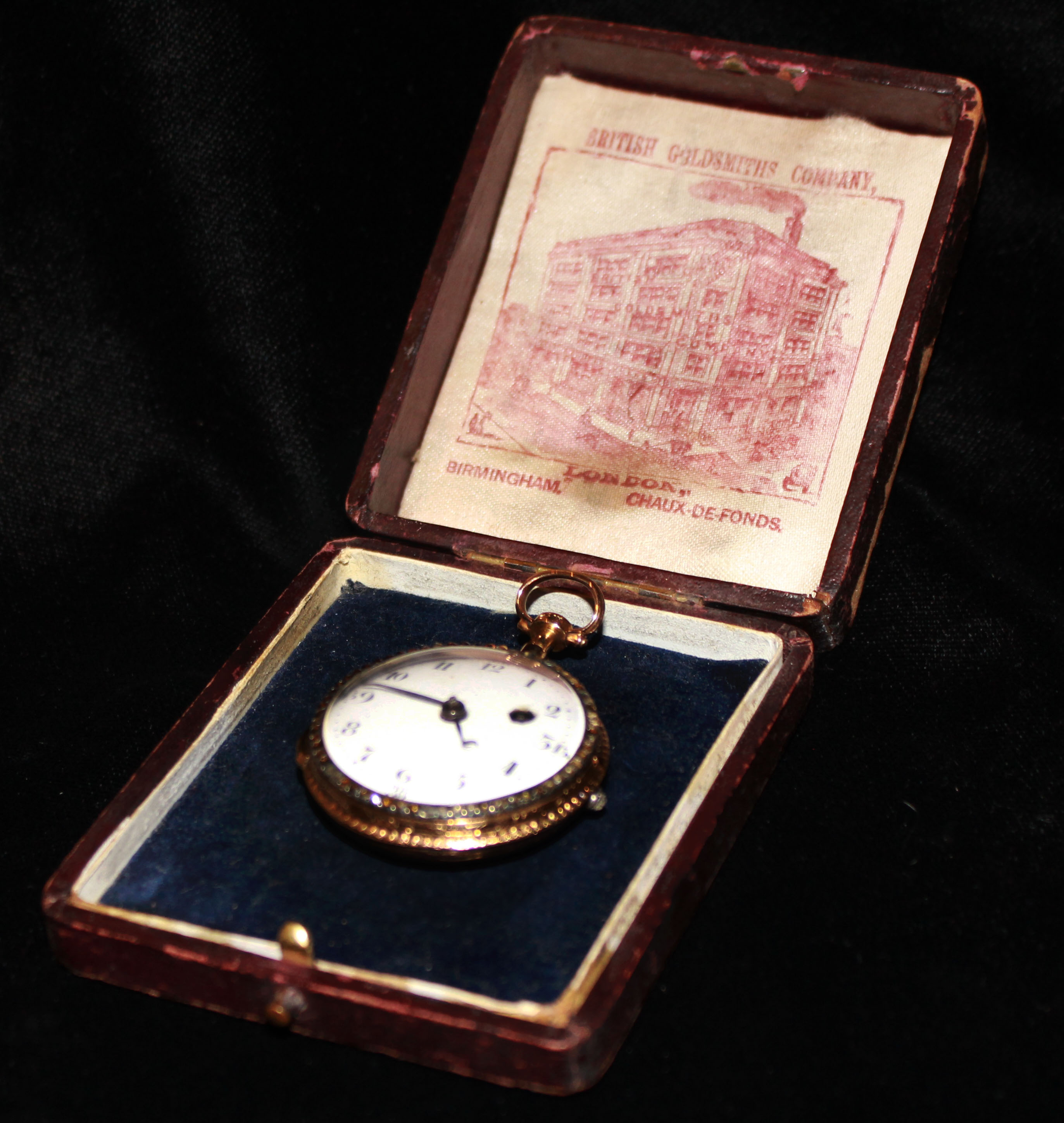 LEPINE, PARIS, AN 18TH CENTURY YELLOW METAL, ENAMEL AND PASTE SET VERGE POCKET WATCH Having a