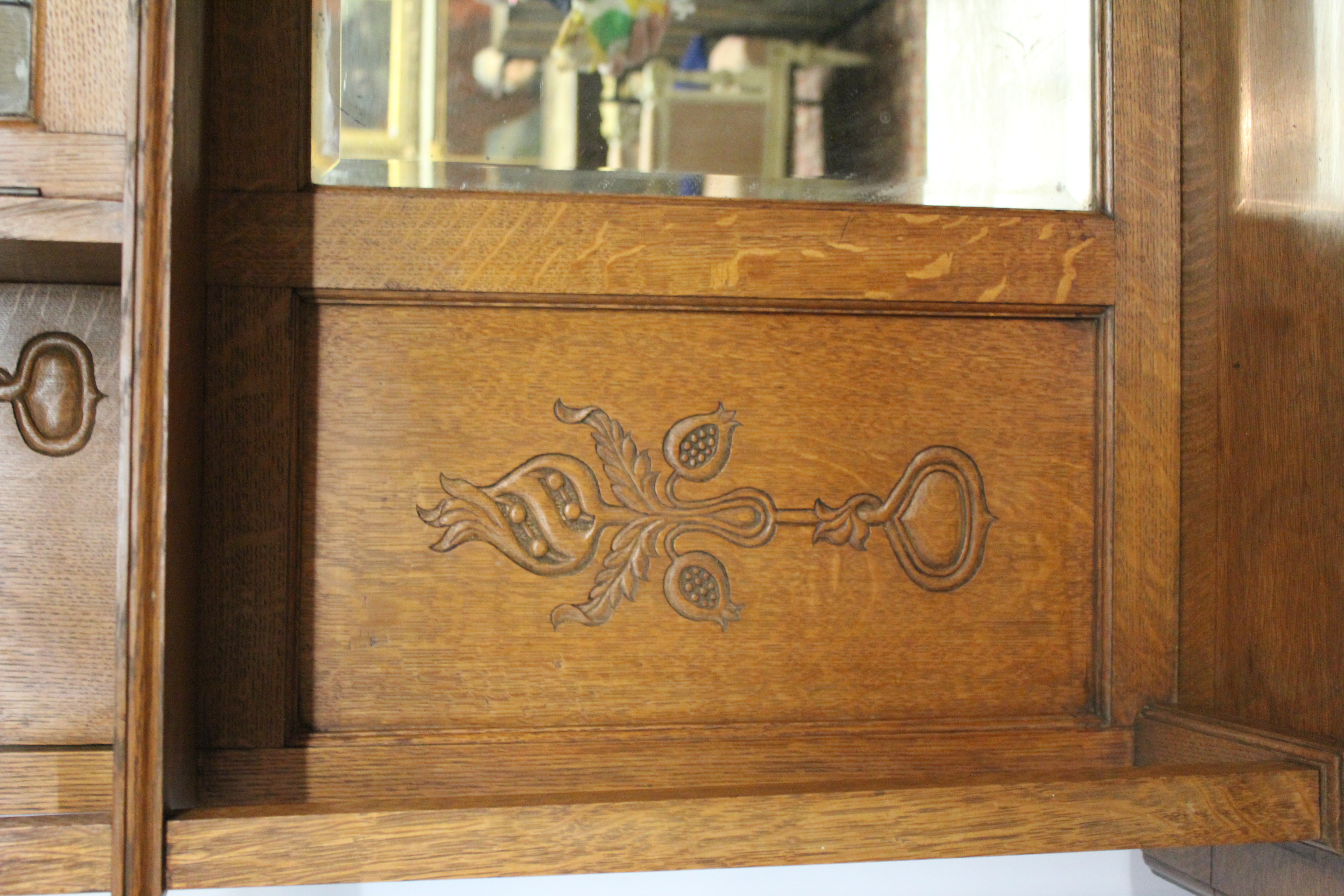 A 19TH CENTURY OAK AND STAINED GLASS ARTS AND CRAFTS MIRROR BACK SIDEBOARD Two small glazed - Image 4 of 5