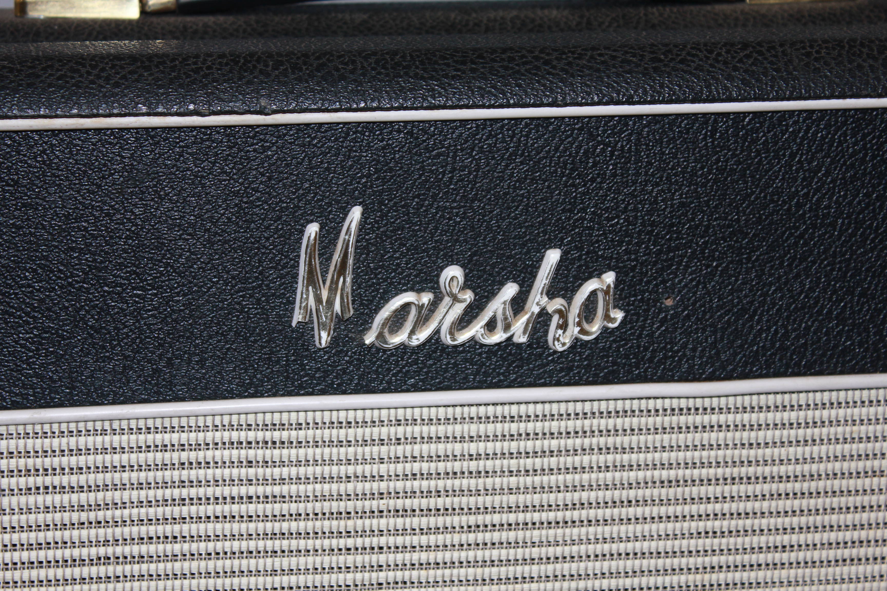 A MARSHALL BLUES BREAKER REISSUE 50 WATT 2X12 TREMBELO AMP, CIRCA 1993 - Image 3 of 4