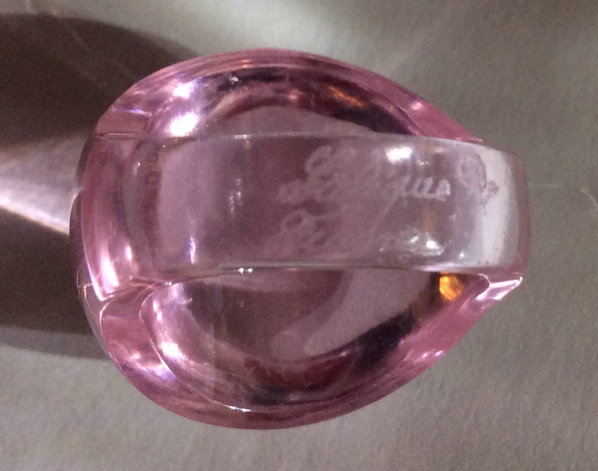 LALIQUE, A VINTAGE CABOCHON CUT PINK CRYSTAL RING Bearing maker's mark to shank and held in a red - Image 2 of 2