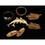 A COLLECTION OF VINTAGE 9CT GOLD JEWELLERY ITEMS To include a dolphin brooch, a pair of Art Deco