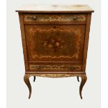 A 20TH CENTURY ITALIAN WALNUT AND MARQUETRY INLAID DRINKS CABINET With an arrangement of drawer