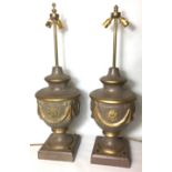 A PAIR OF REGENCY DESIGN TABLE LAMPS FORMED AS URNS. (73cm)