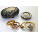 A MIXED LOT OF FOUR VICTORIAN GOLD RINGS Including a 22ct gold wedding band, an 18ct gold, diamond