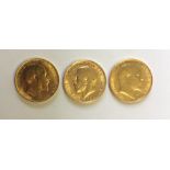 A COLLECTION OF THREE EARLY 20TH CENTURY 22CT GOLD SOVEREIGN COINS Dated 1905, 1910 and 1911, each